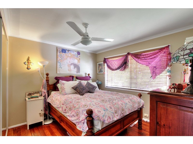 5 Brown Avenue, Logan Central QLD 4114