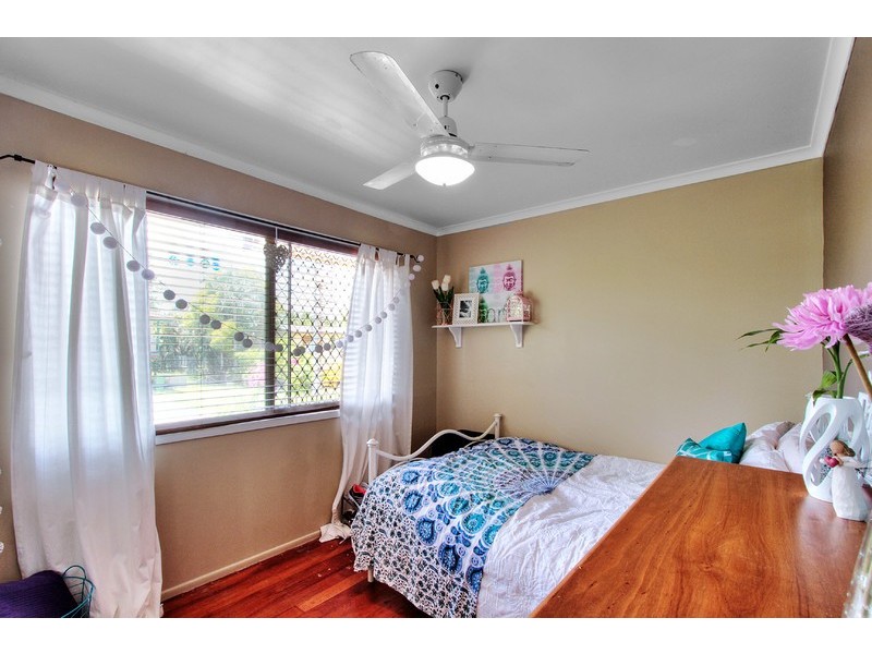 5 Brown Avenue, Logan Central QLD 4114