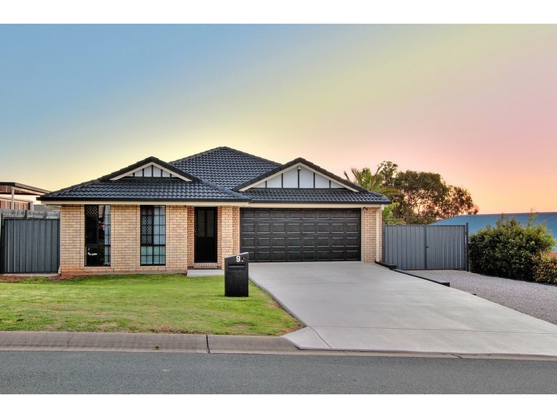 9 Maree Court, Tanah Merah QLD 4128