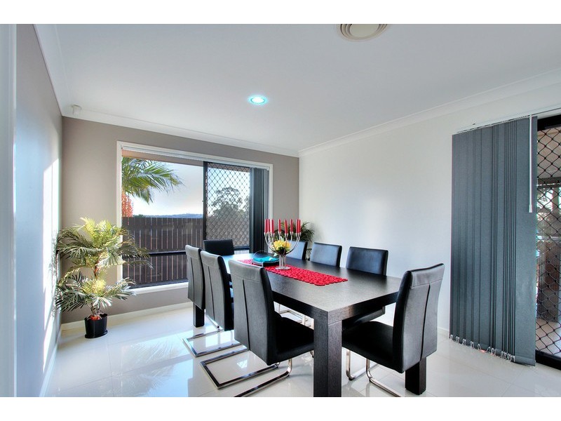 9 Maree Court, Tanah Merah QLD 4128