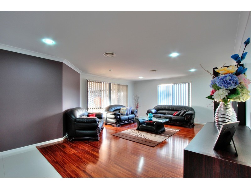 9 Maree Court, Tanah Merah QLD 4128