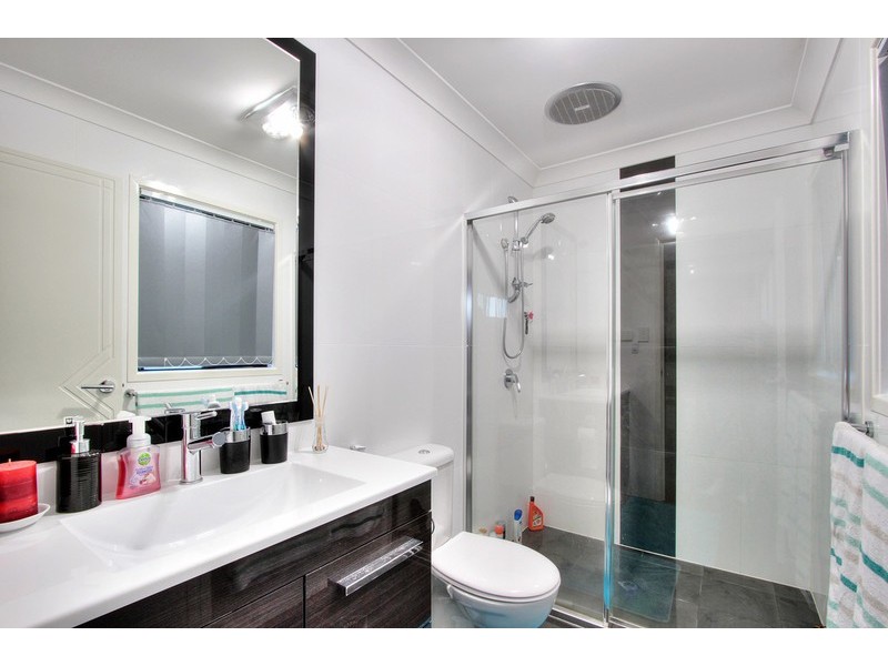 9 Maree Court, Tanah Merah QLD 4128