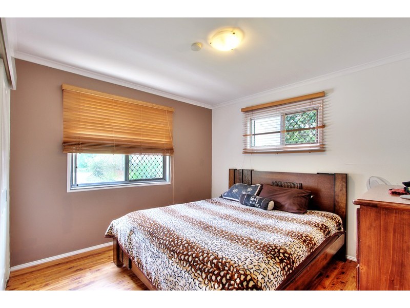 16 Lilac Street, Daisy Hill QLD 4127