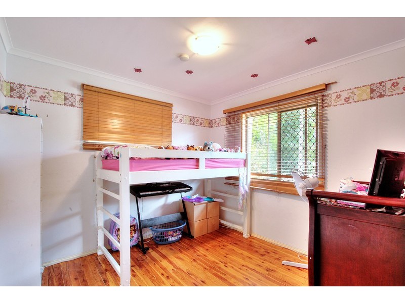 16 Lilac Street, Daisy Hill QLD 4127