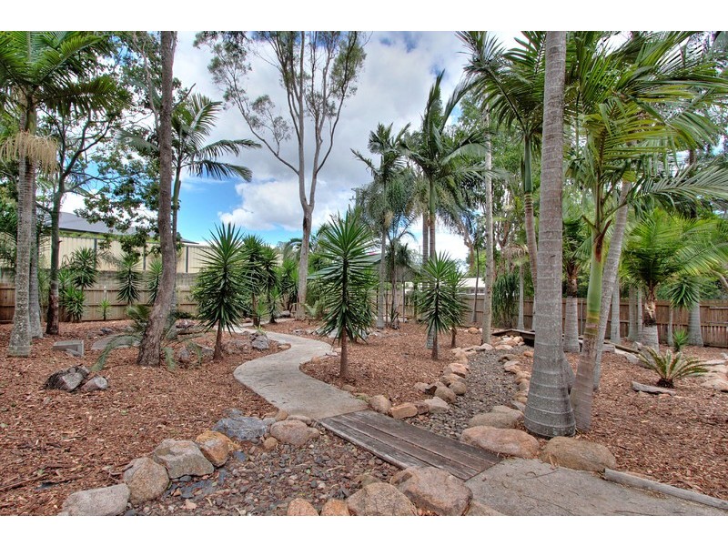 16 Lilac Street, Daisy Hill QLD 4127