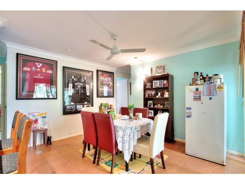 21 Selangor Court, Tanah Merah QLD 4128