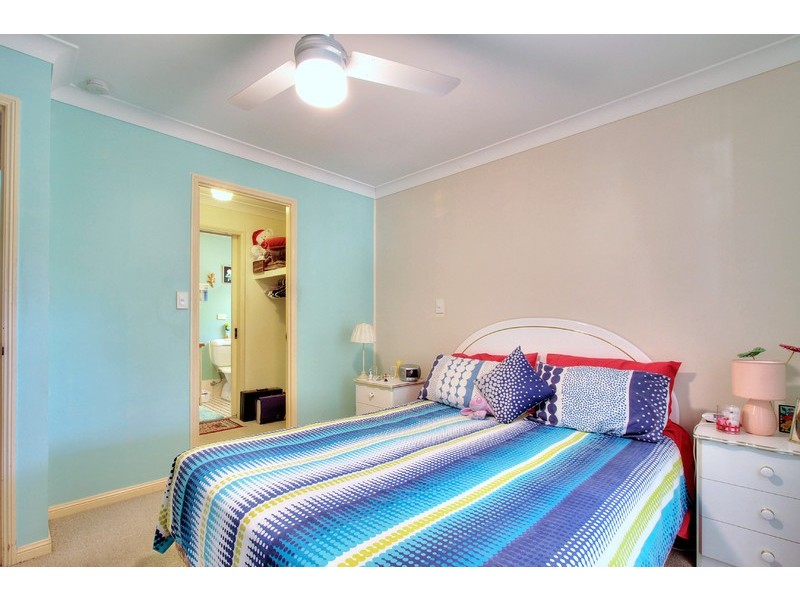 21 Selangor Court, Tanah Merah QLD 4128