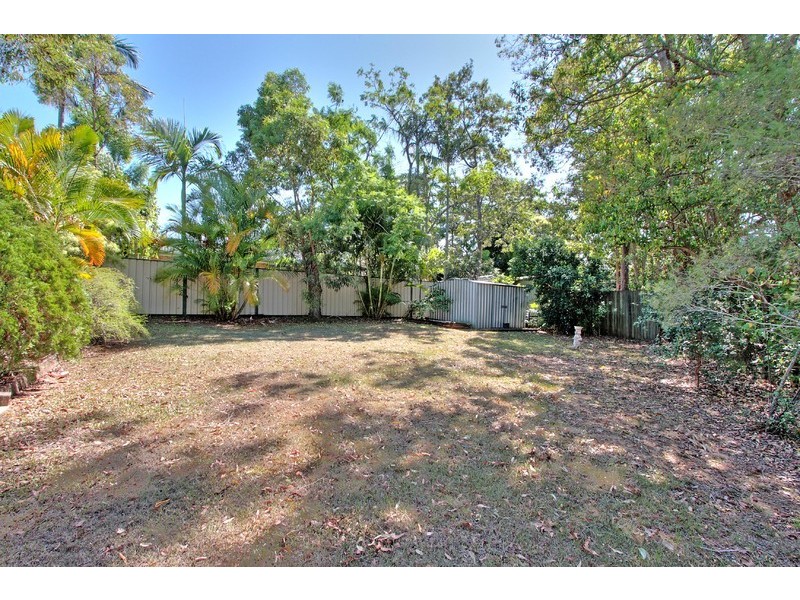 21 Selangor Court, Tanah Merah QLD 4128