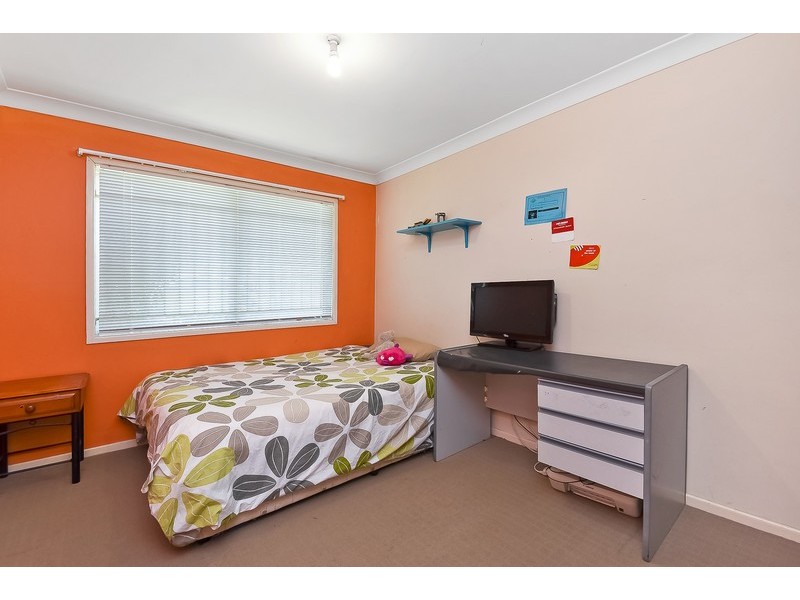 10 Lauretta Avenue, Springwood QLD 4127