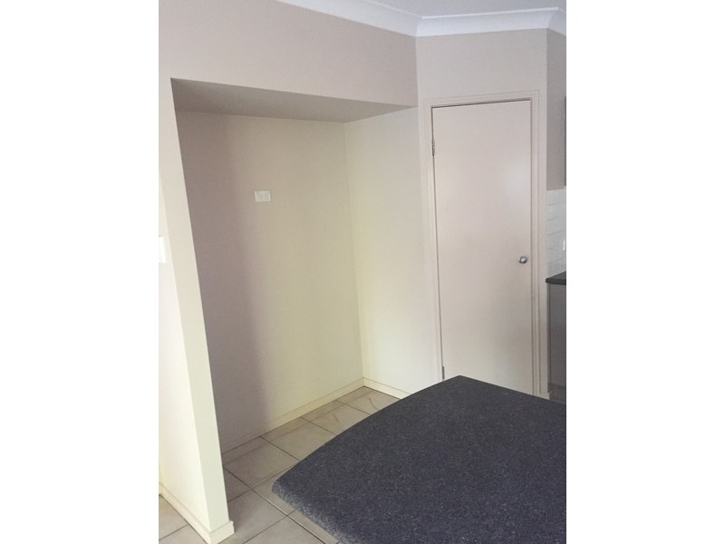2 Karinya Court, Redland Bay QLD 4165