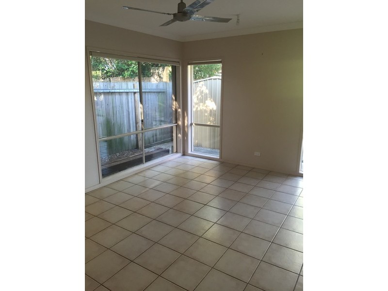 2 Karinya Court, Redland Bay QLD 4165