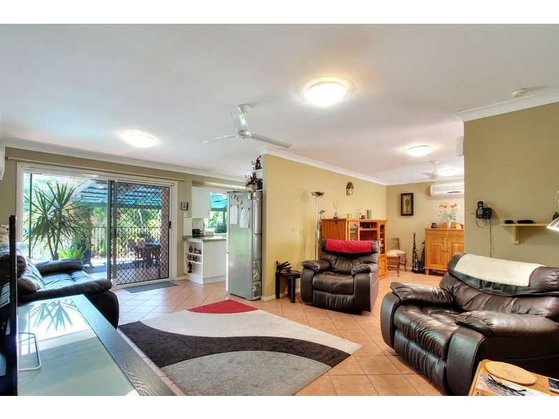 22 Hinchcliffe Street, Tanah Merah QLD 4128