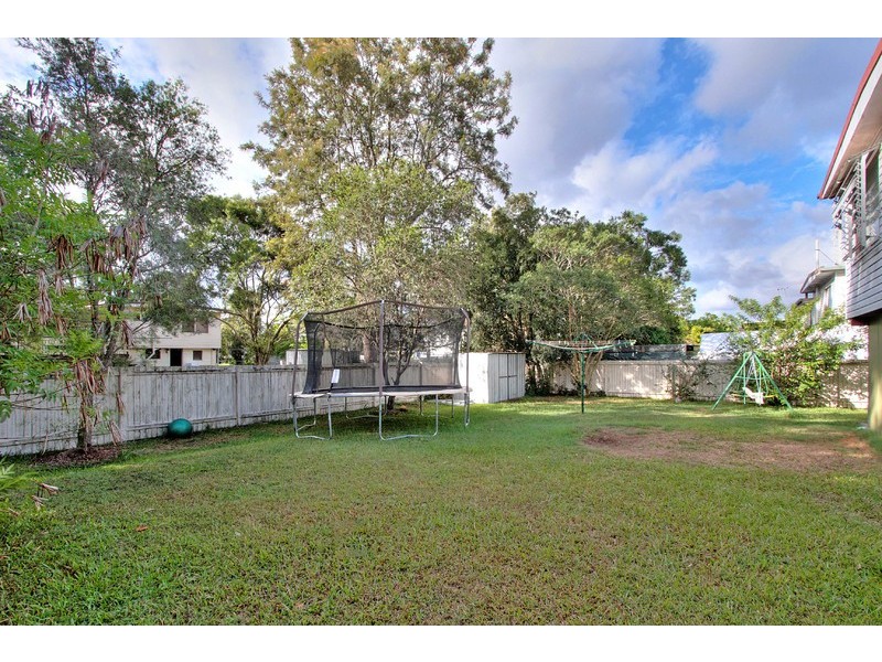 17 Ashvale Street, Kingston QLD 4114