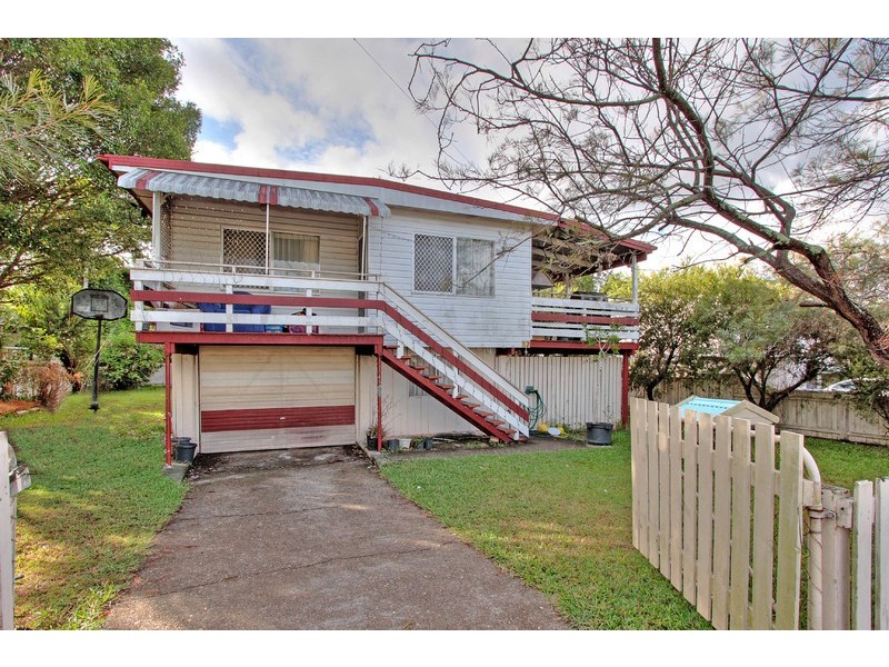 17 Ashvale Street, Kingston QLD 4114