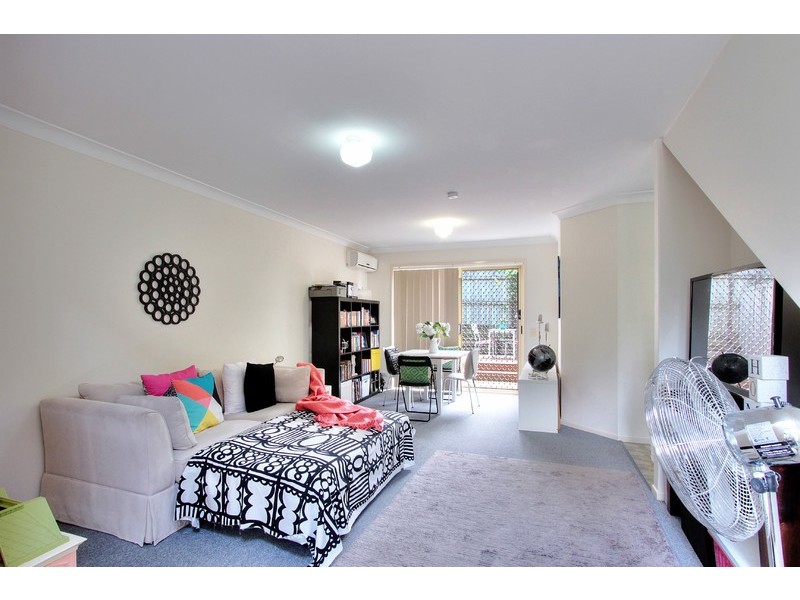 2/18 Daisy Hill Road, Daisy Hill QLD 4127