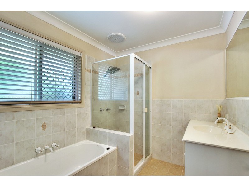 6 Cameron Court, Daisy Hill QLD 4127