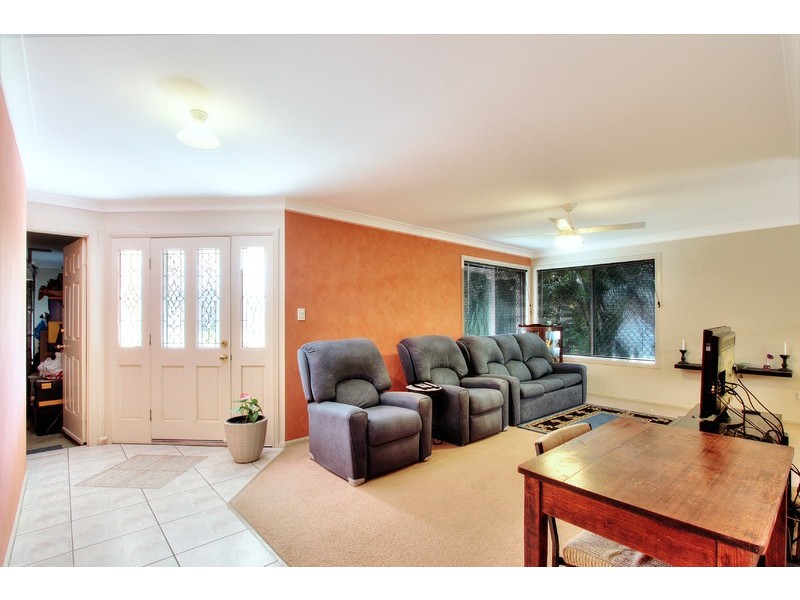 6 Cameron Court, Daisy Hill QLD 4127