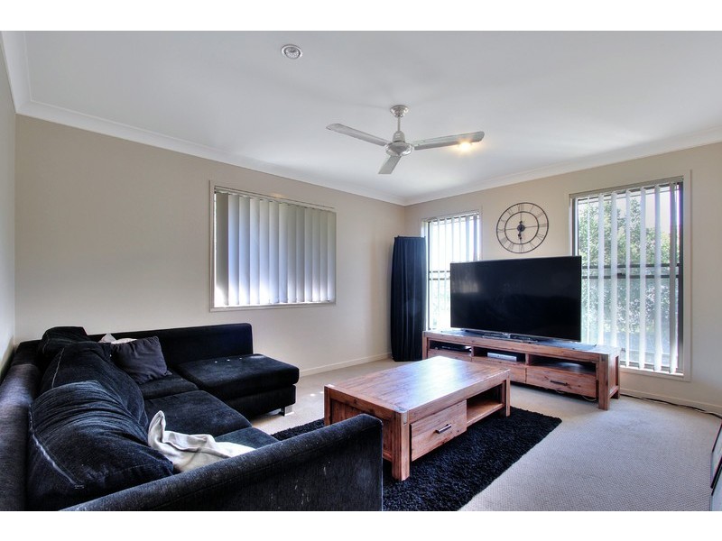 6 Somerset Terrace, Holmview QLD 4207