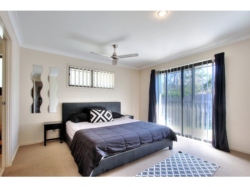 6 Somerset Terrace, Holmview QLD 4207