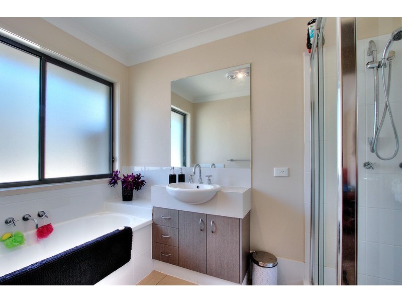 6 Somerset Terrace, Holmview QLD 4207