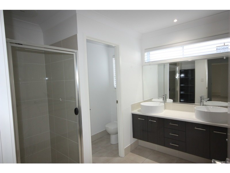 70 Trudy Crescent, Cornubia QLD 4130