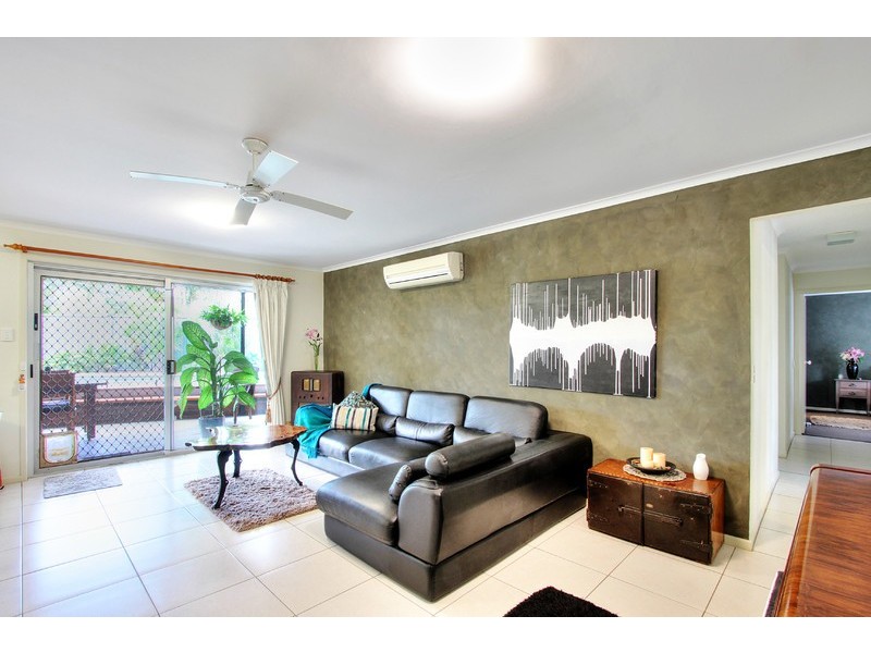 49 Springlands Drive, Slacks Creek QLD 4127