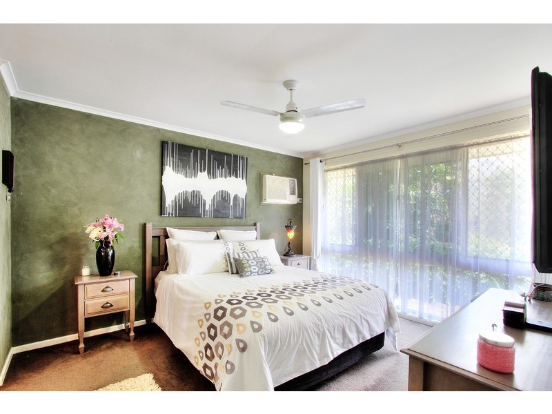 49 Springlands Drive, Slacks Creek QLD 4127