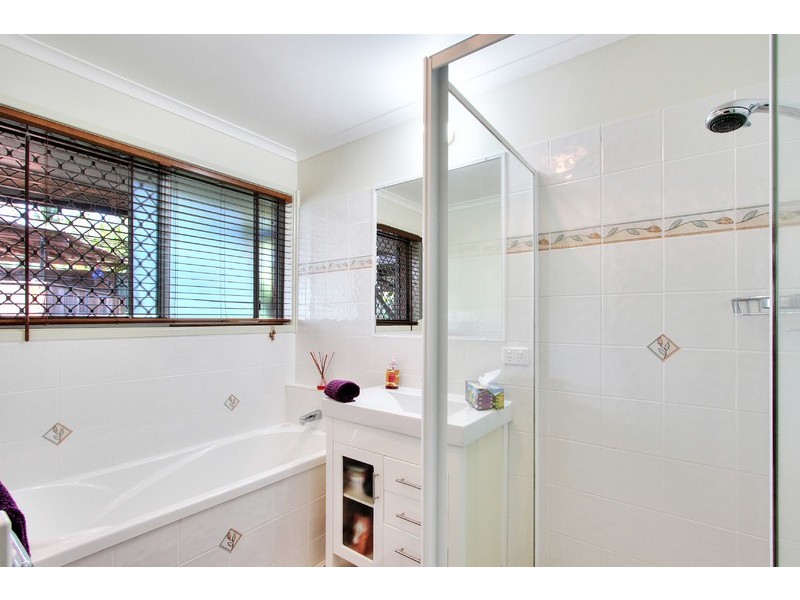 49 Springlands Drive, Slacks Creek QLD 4127