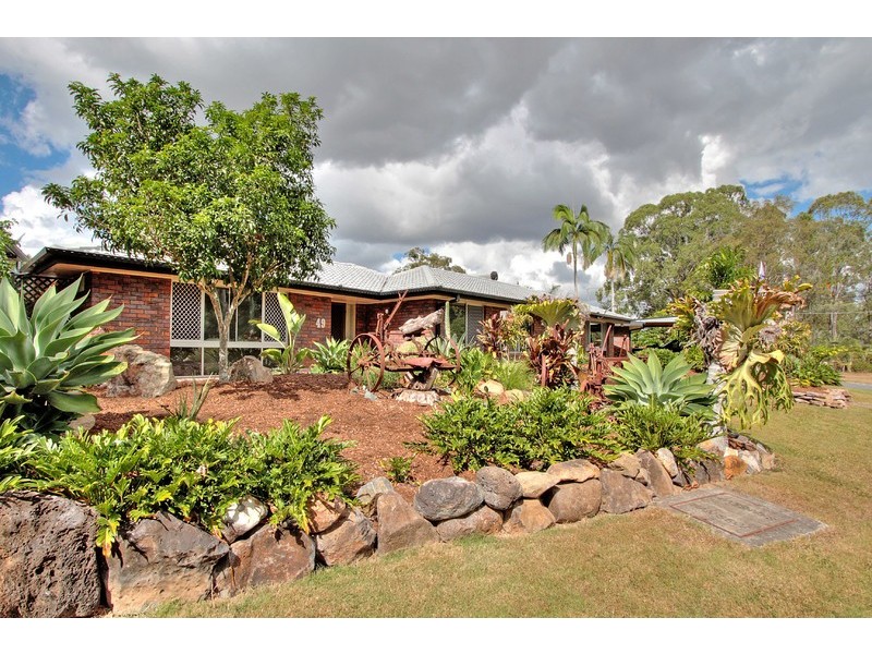 49 Springlands Drive, Slacks Creek QLD 4127