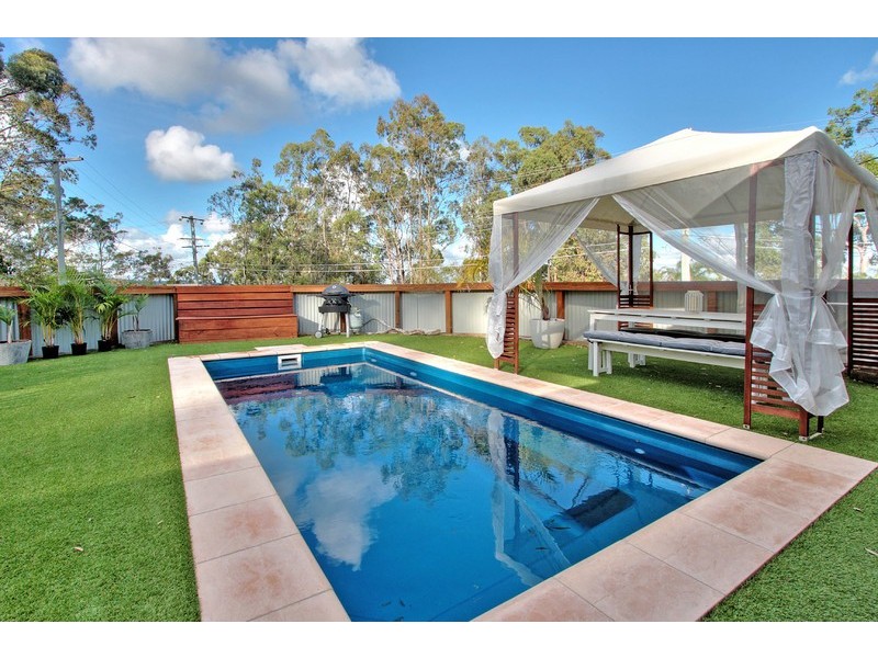 2 Susan Court, Cornubia QLD 4130