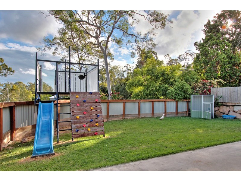 2 Susan Court, Cornubia QLD 4130