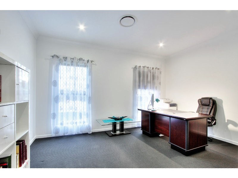 5 Lindsay Street, Loganholme QLD 4129