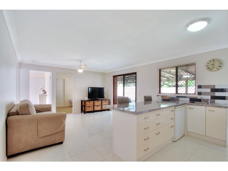 8 Seletar Place, Tanah Merah QLD 4128