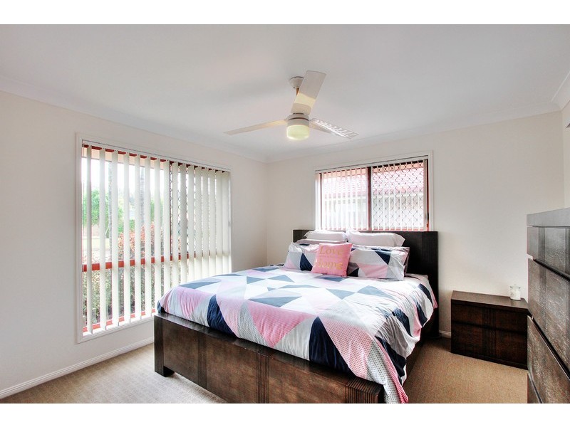8 Seletar Place, Tanah Merah QLD 4128