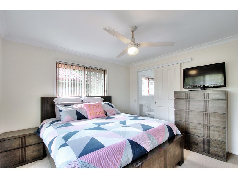 8 Seletar Place, Tanah Merah QLD 4128