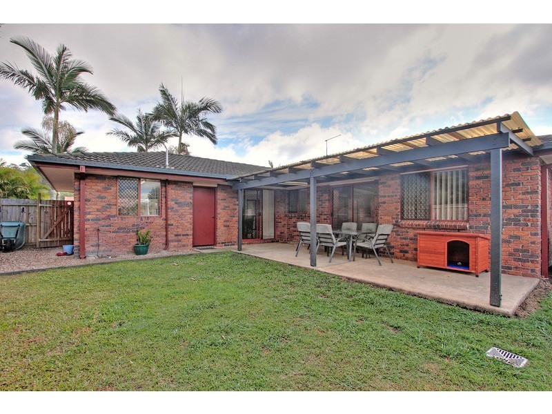 8 Seletar Place, Tanah Merah QLD 4128