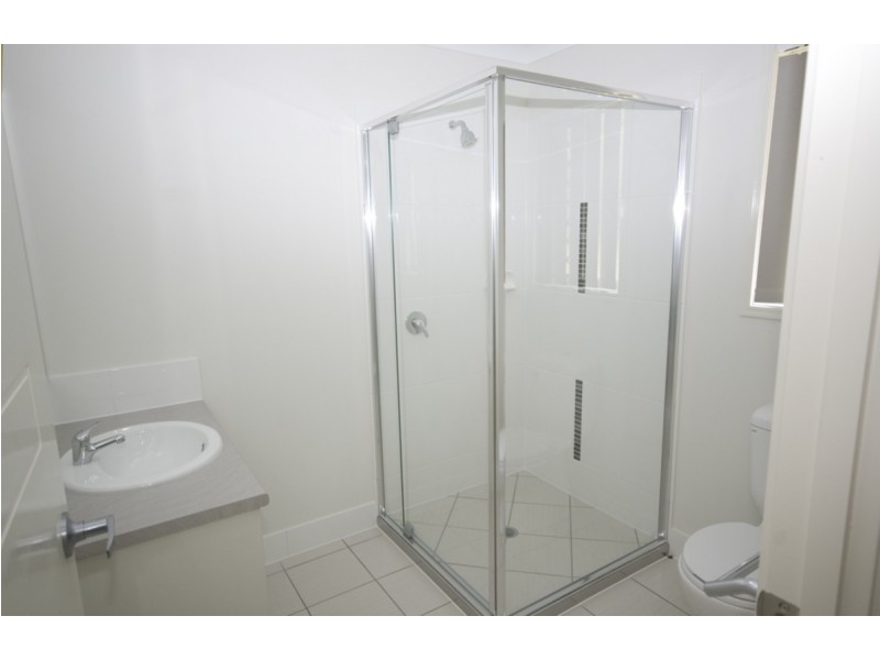 1/54 Pendragon Street, Raceview QLD 4305