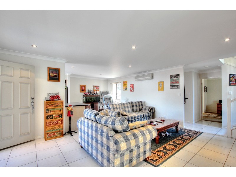2/2 Conica Place, Ormeau QLD 4208