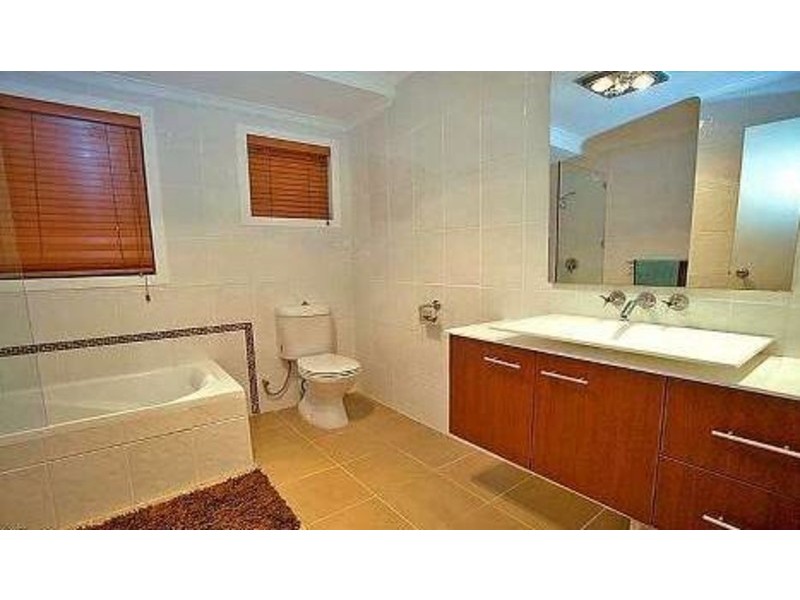 4 Marquis Street, Loganholme QLD 4129