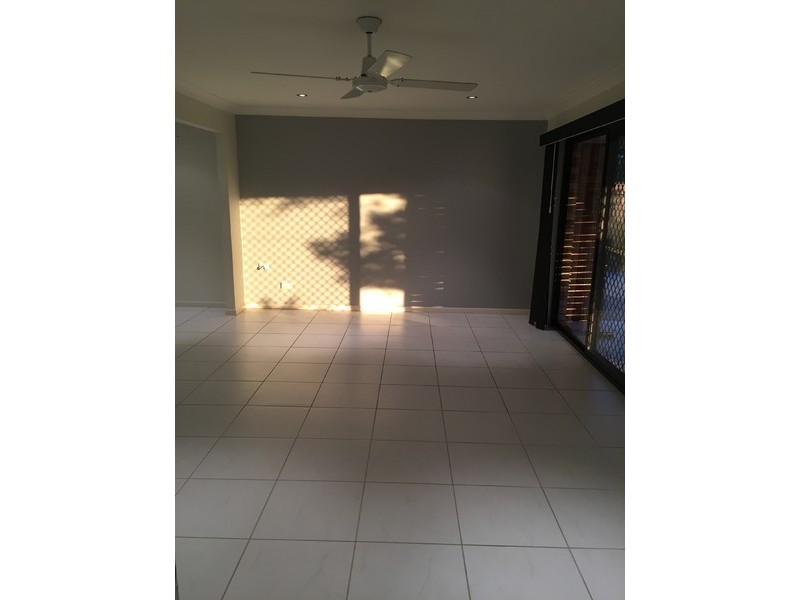 106 Barbaralla Drive, Springwood QLD 4127