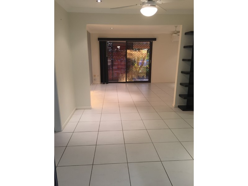 106 Barbaralla Drive, Springwood QLD 4127