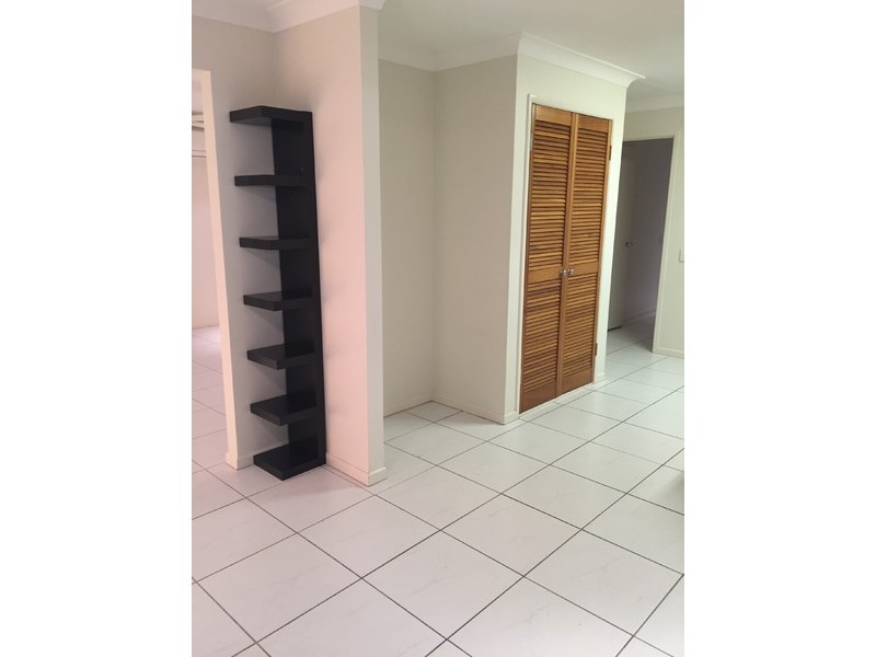 106 Barbaralla Drive, Springwood QLD 4127