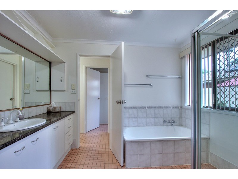 12 Higgins Street, Loganholme QLD 4129