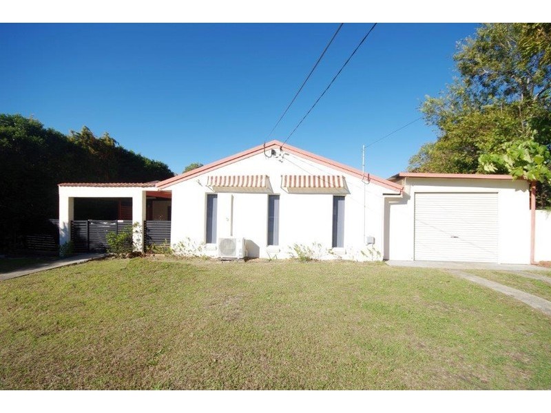 4 Hume Way, Redbank Plains QLD 4301