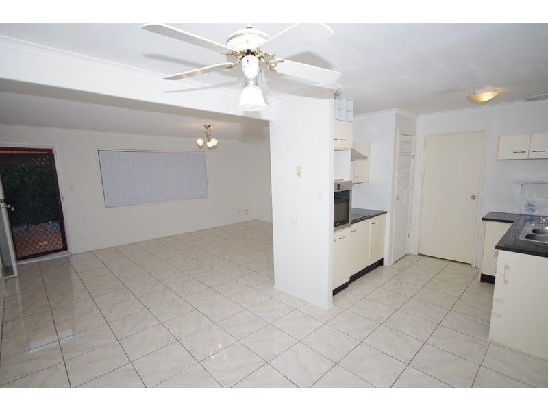 4 Hume Way, Redbank Plains QLD 4301