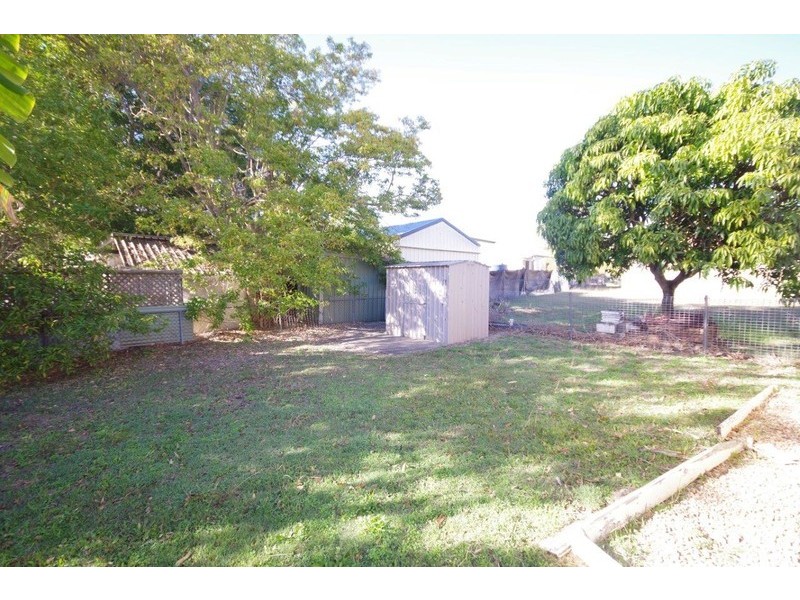 4 Hume Way, Redbank Plains QLD 4301