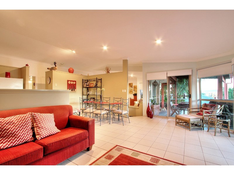 45 Cowra Street, Tanah Merah QLD 4128