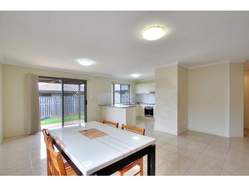4 Crestwood Street, Bahrs Scrub QLD 4207