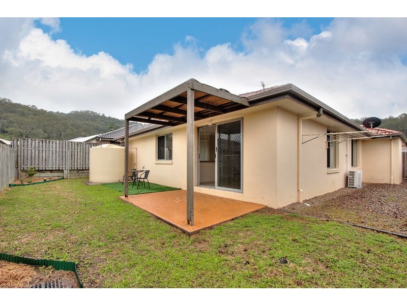4 Crestwood Street, Bahrs Scrub QLD 4207
