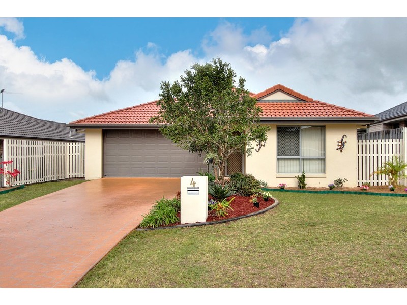 4 Crestwood Street, Bahrs Scrub QLD 4207